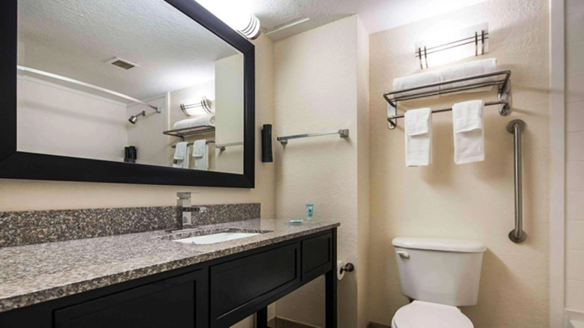 Best Western Mulberry Hotel