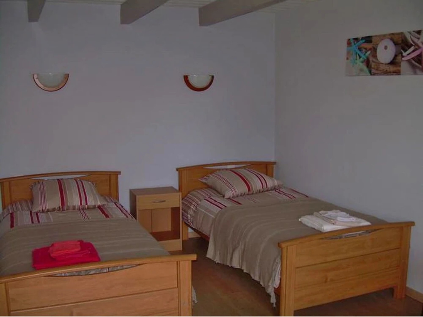 House With 3 Bedrooms in Plonévez-porzay, With Furnished Garden and Wi