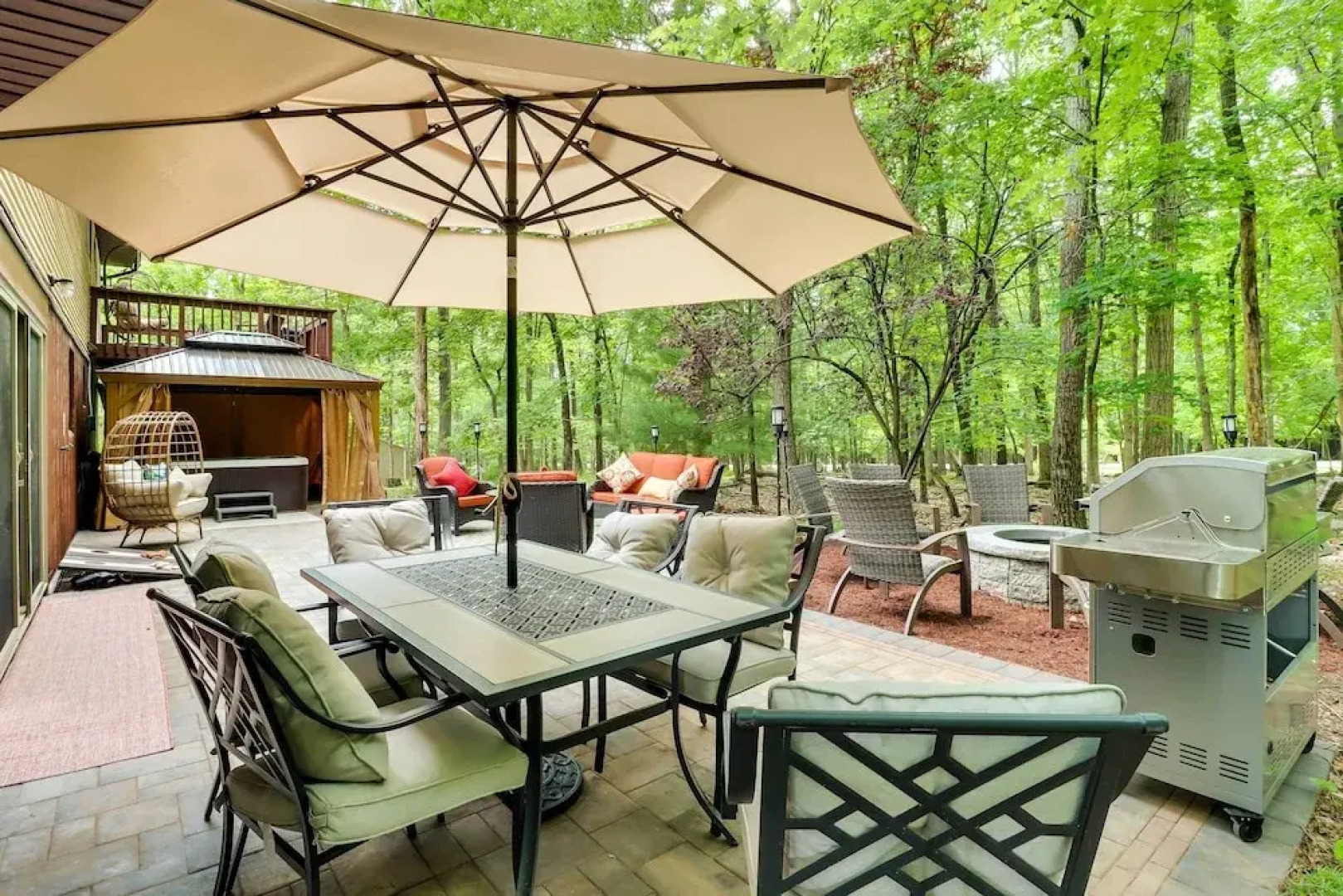 Outdoor Entertainment + Hot Tub: Poconos Home!