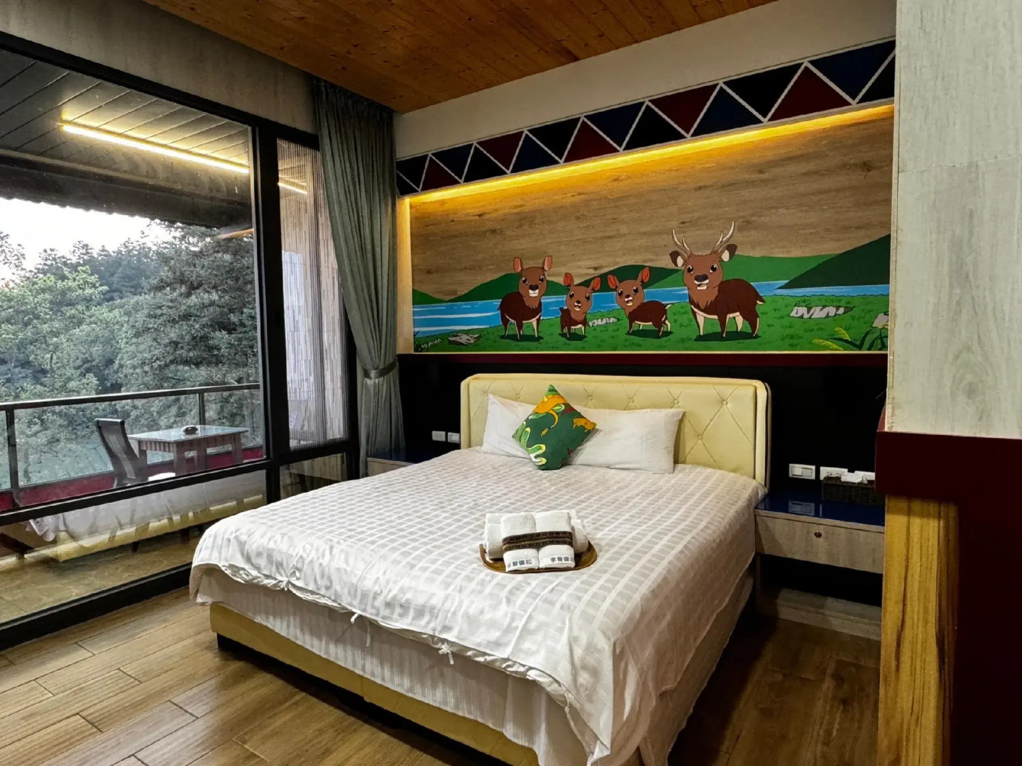 Applause In The Mountain