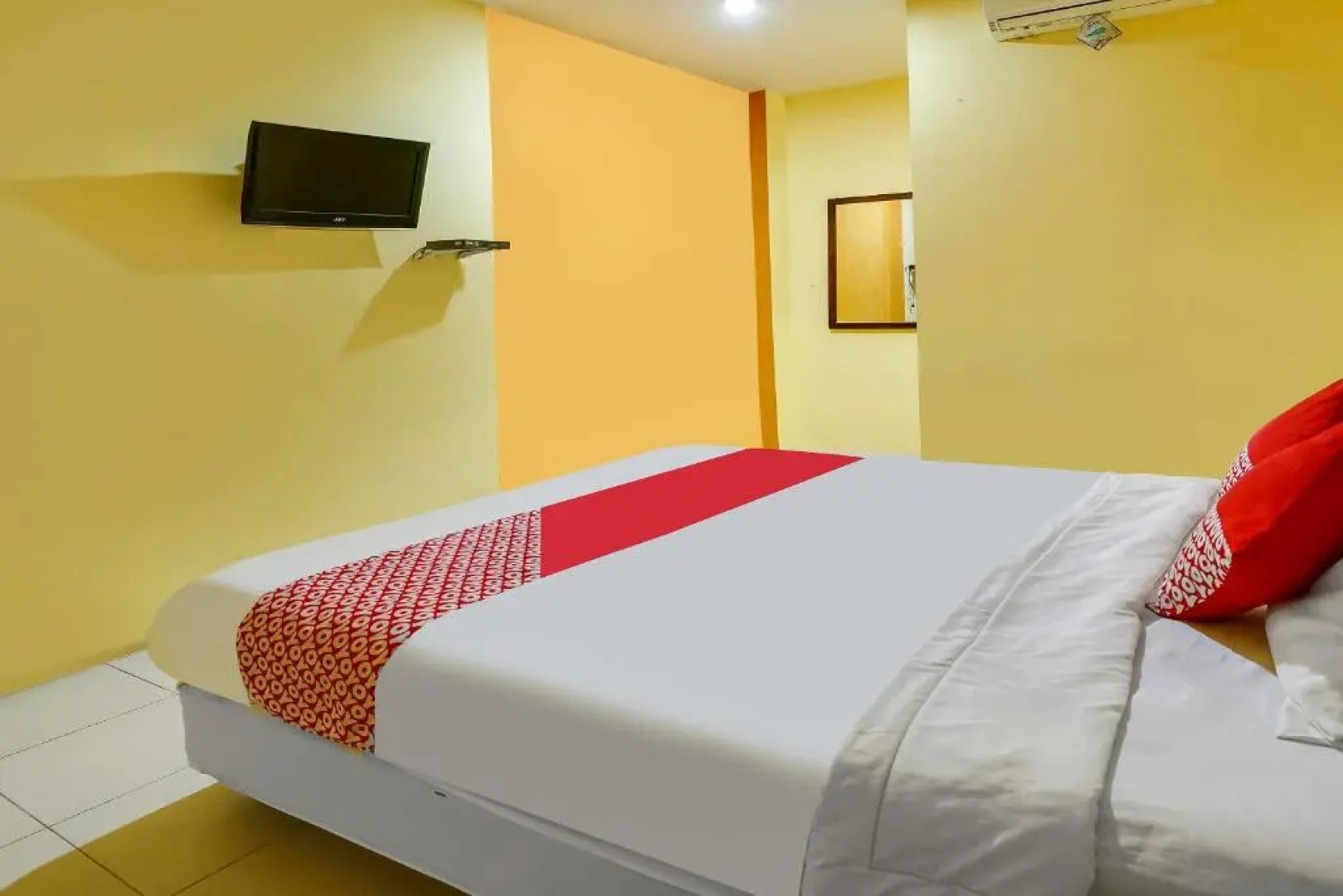 OYO 91027 Note Hotel Syariah