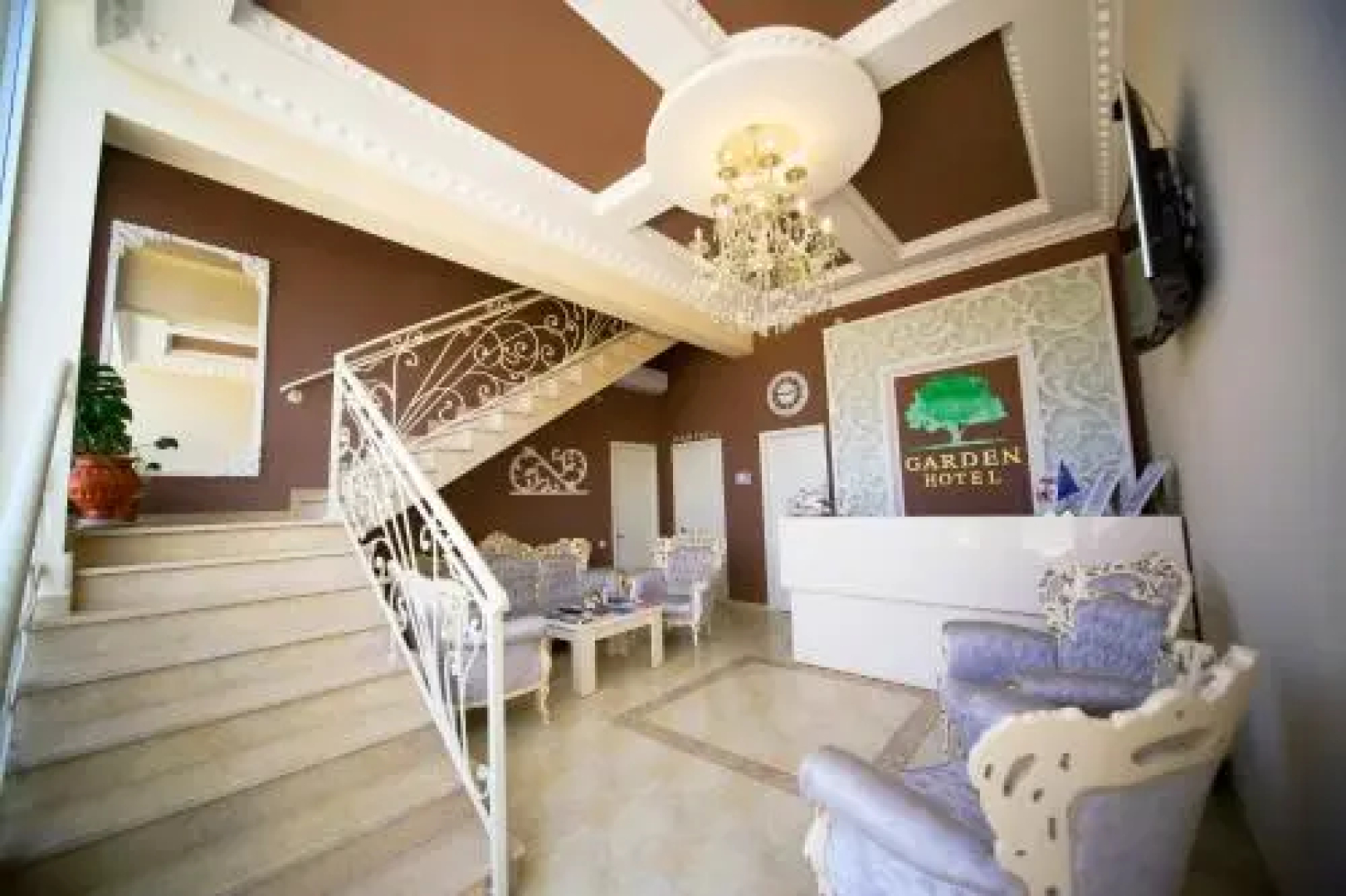 Garden Hotel