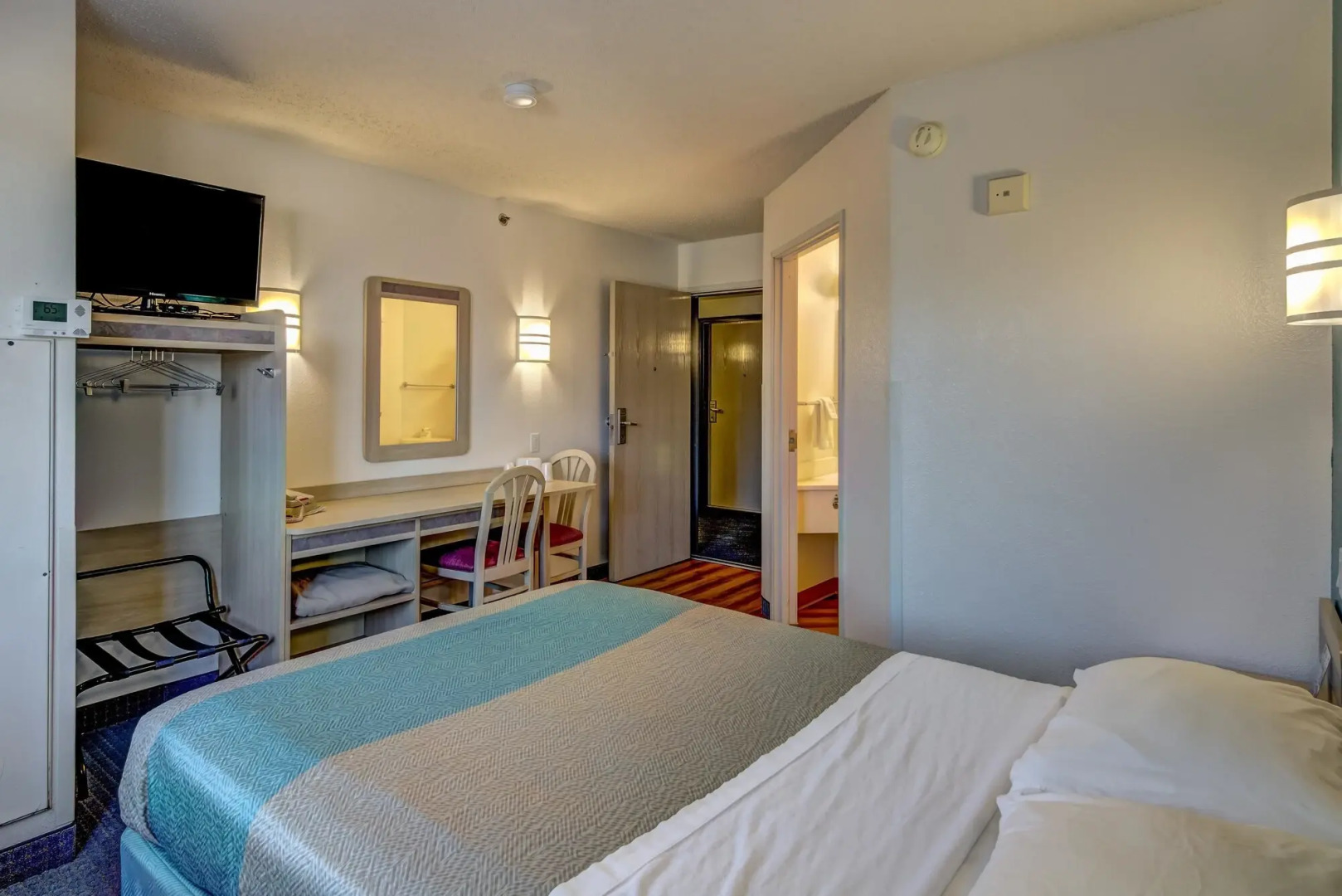 Econo Lodge Menomonie I-94