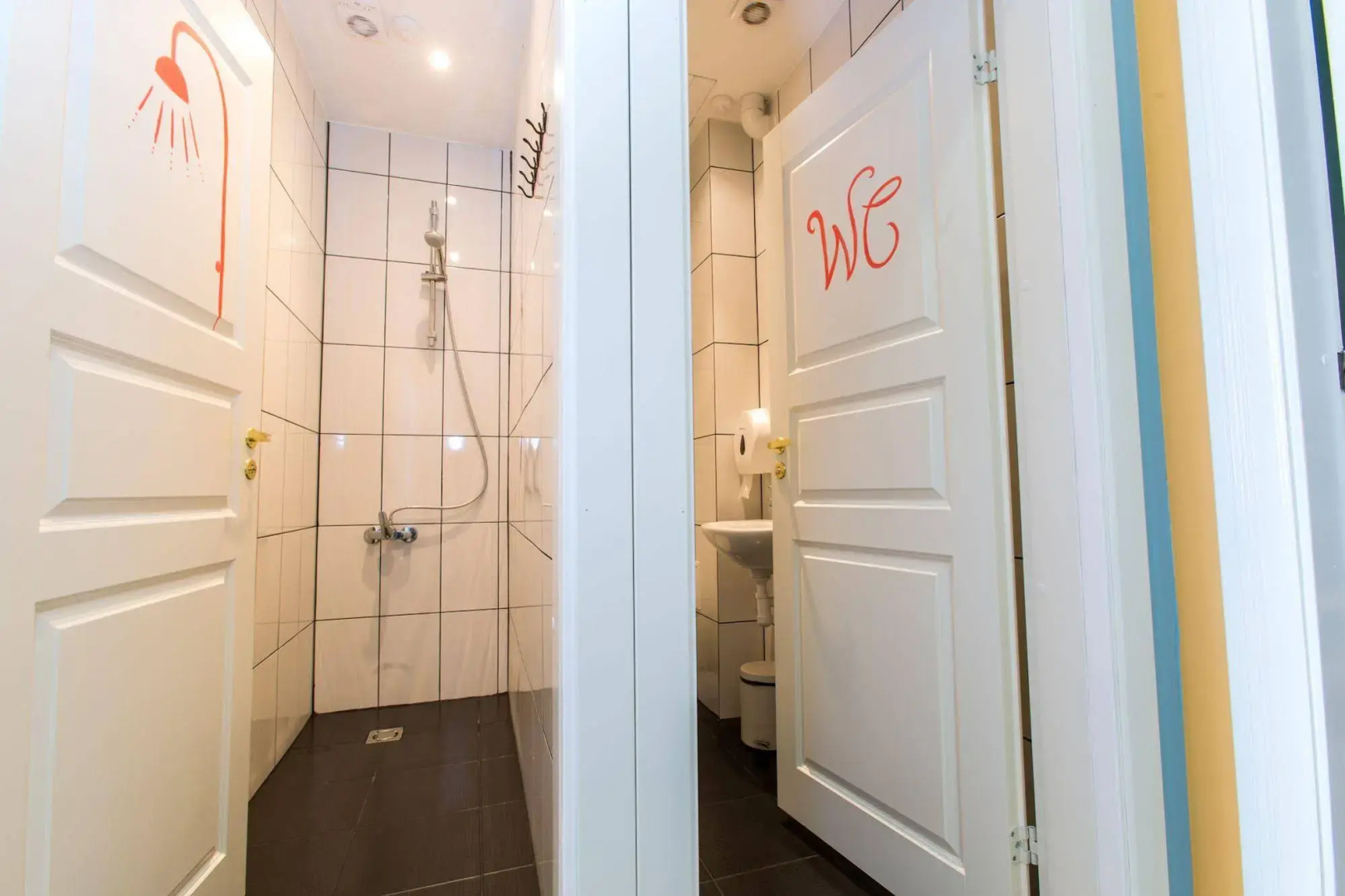 Tallinn Old Town Hostel - Alur