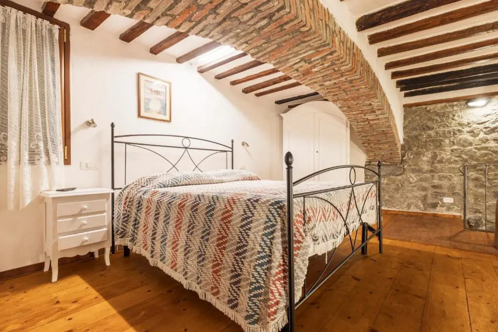 025- La casa di Esmeralda (011017-LT-0667)