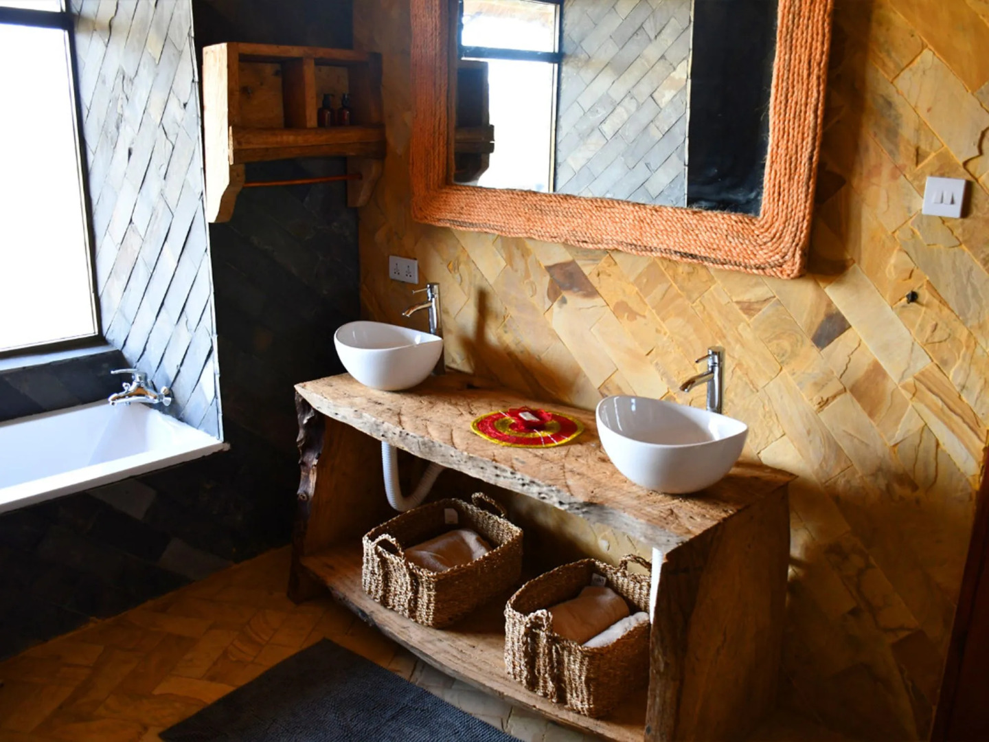 Serengeti Safari Lodge