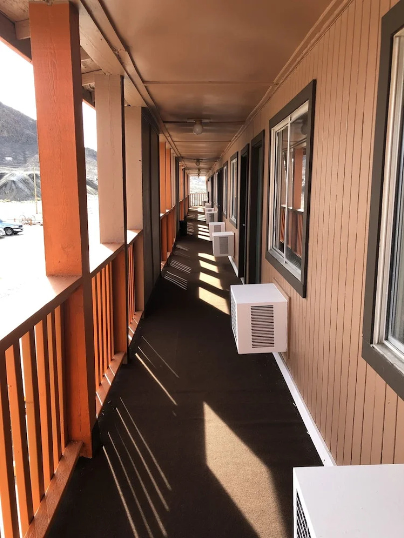 National 9 Inn Tonopah