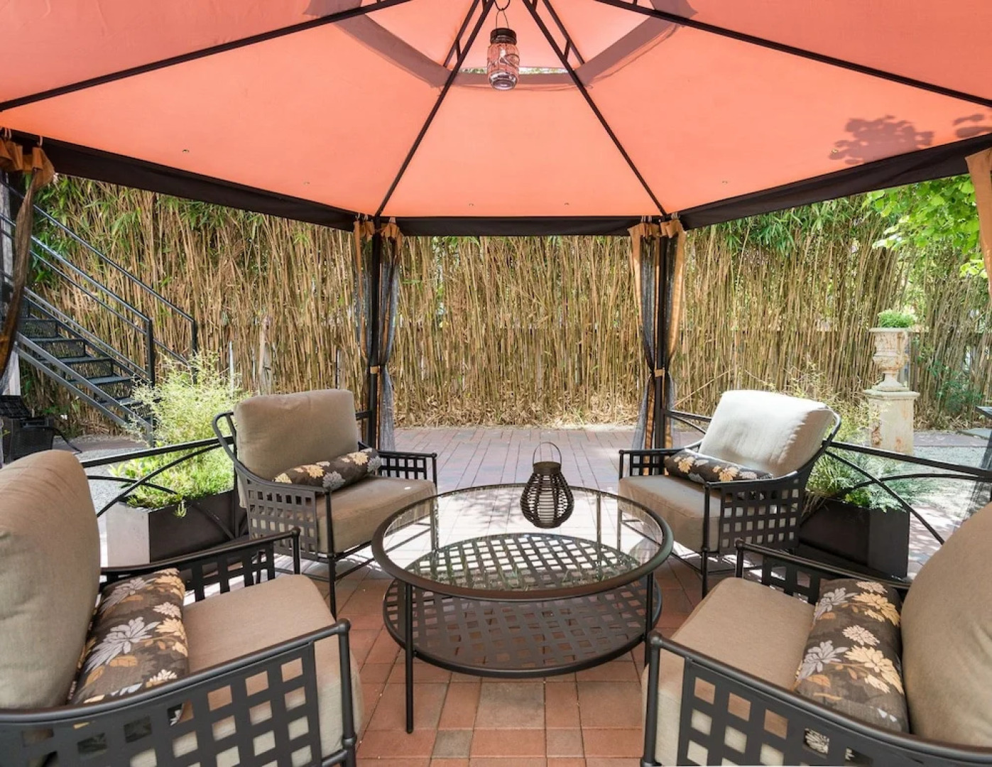 English Bay Inn Bed and Breakfast