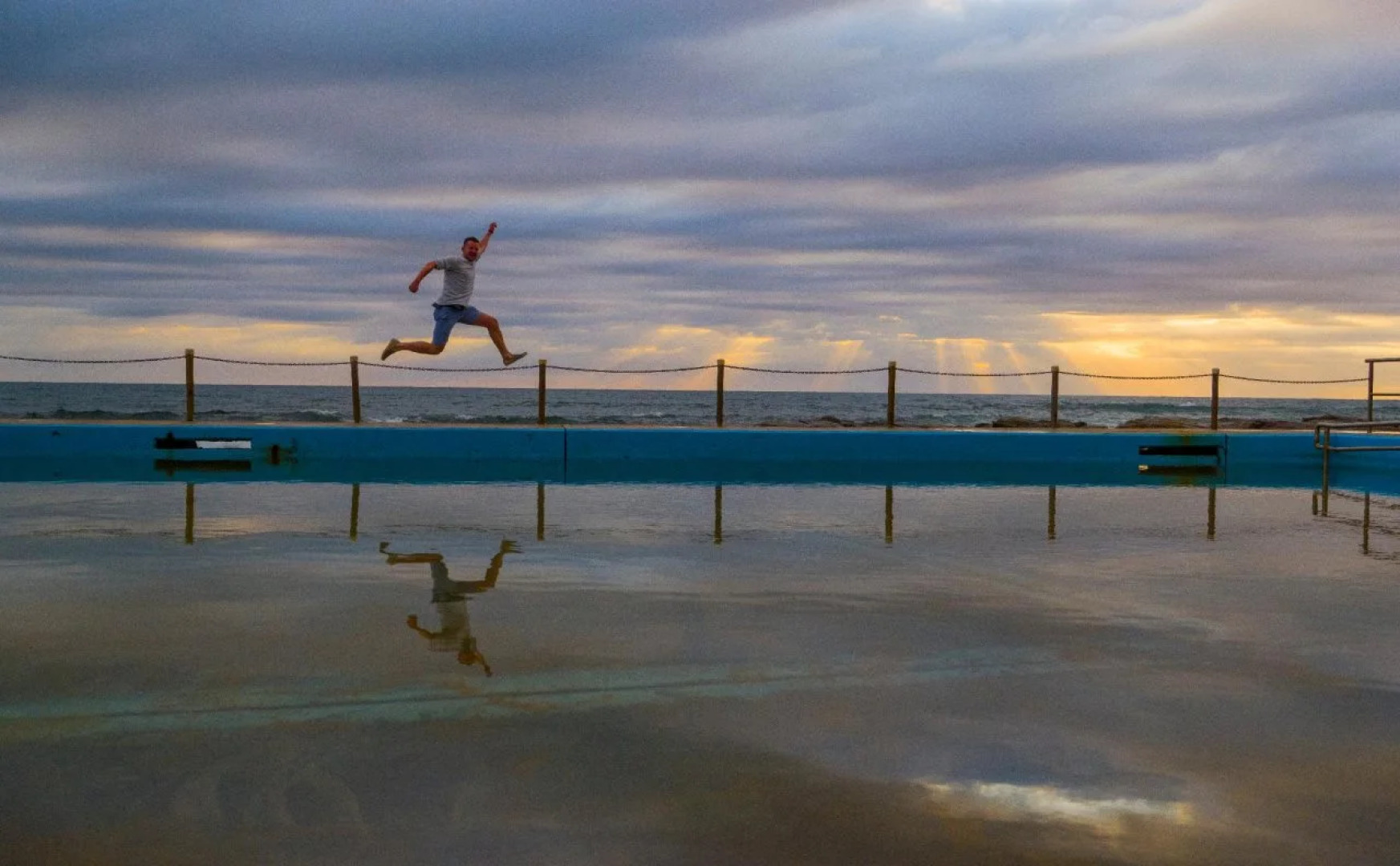 Sydney Beachouse YHA