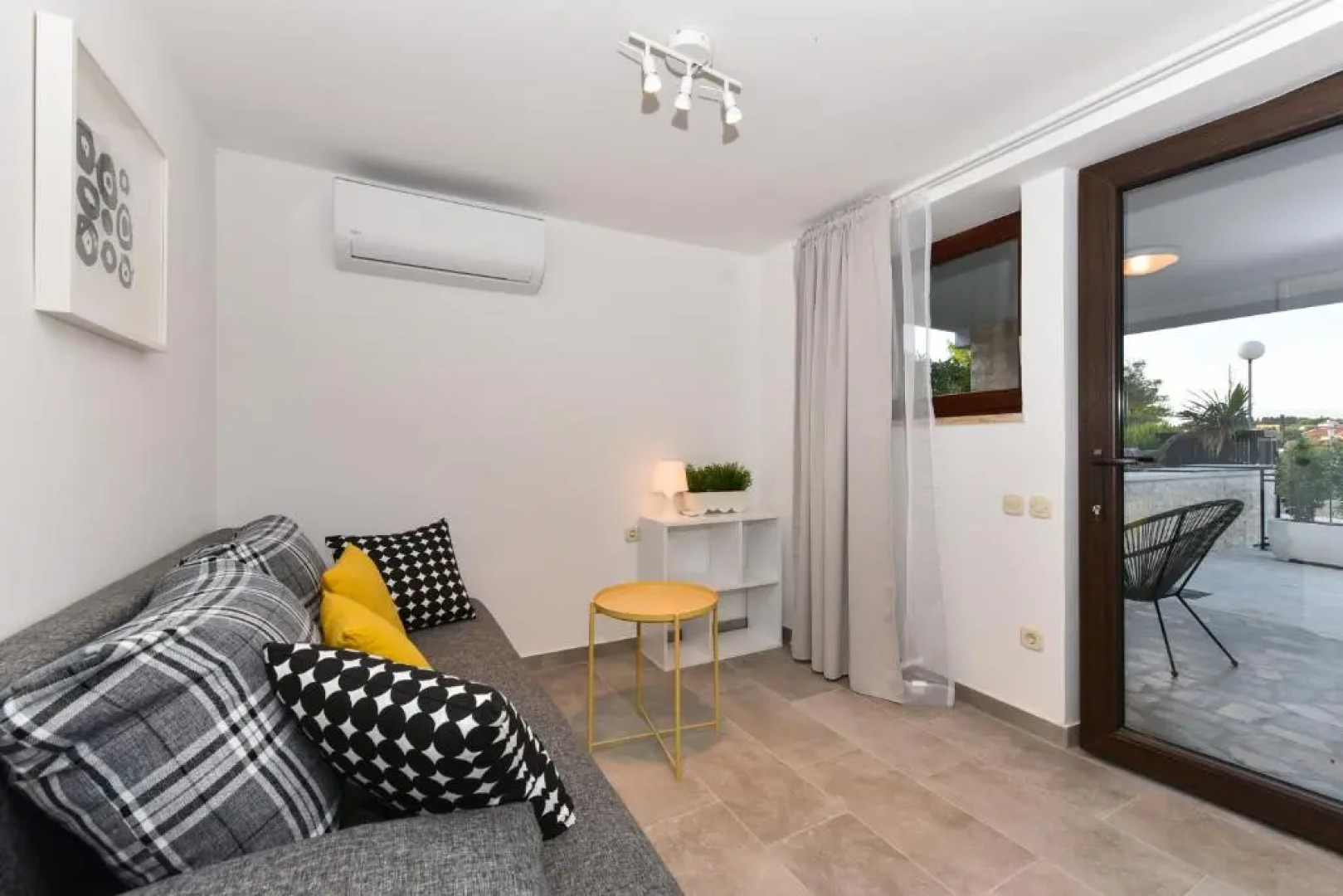 Mediterraneo Garden Apartments