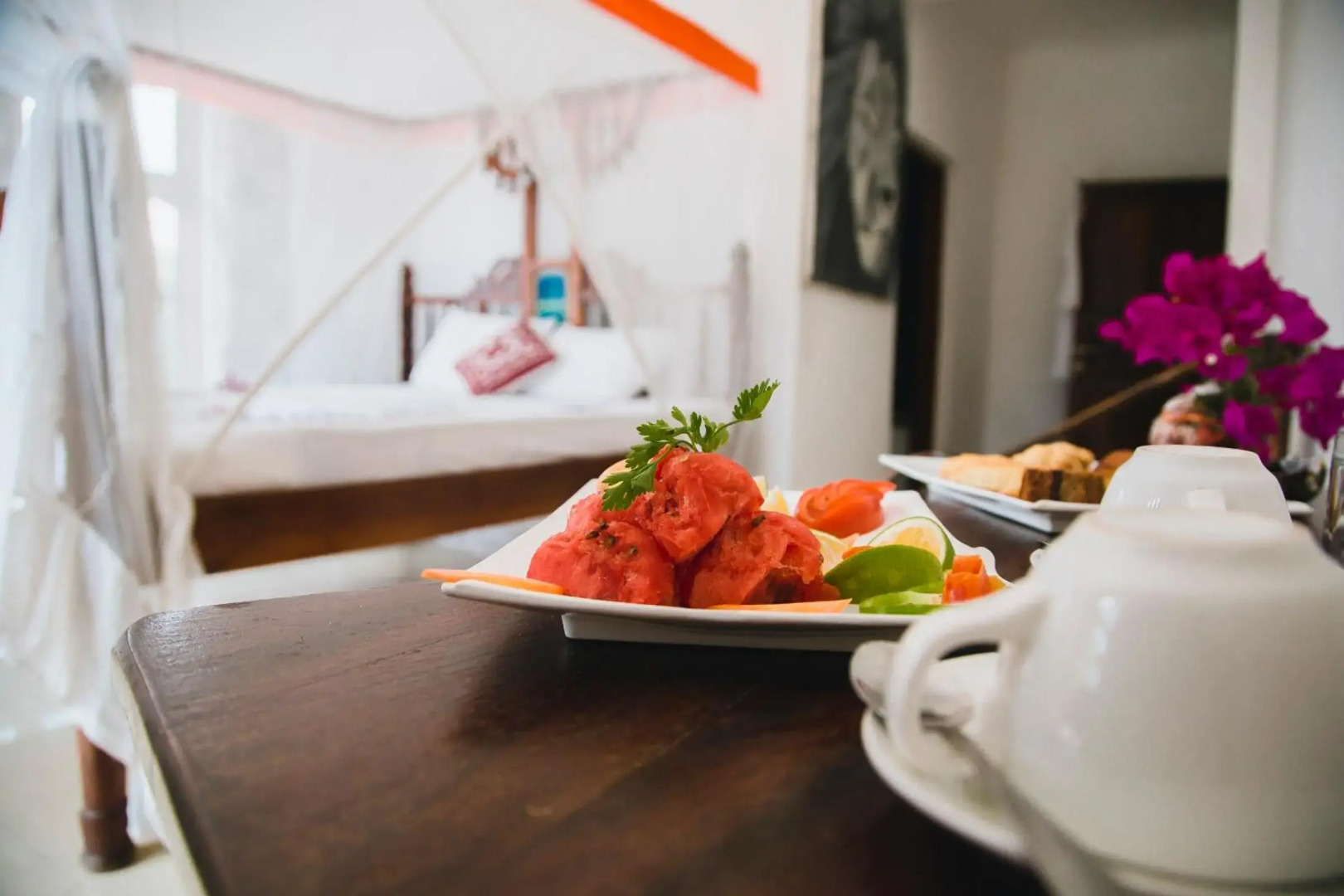 Moonshine Uroa Boutique Hotel