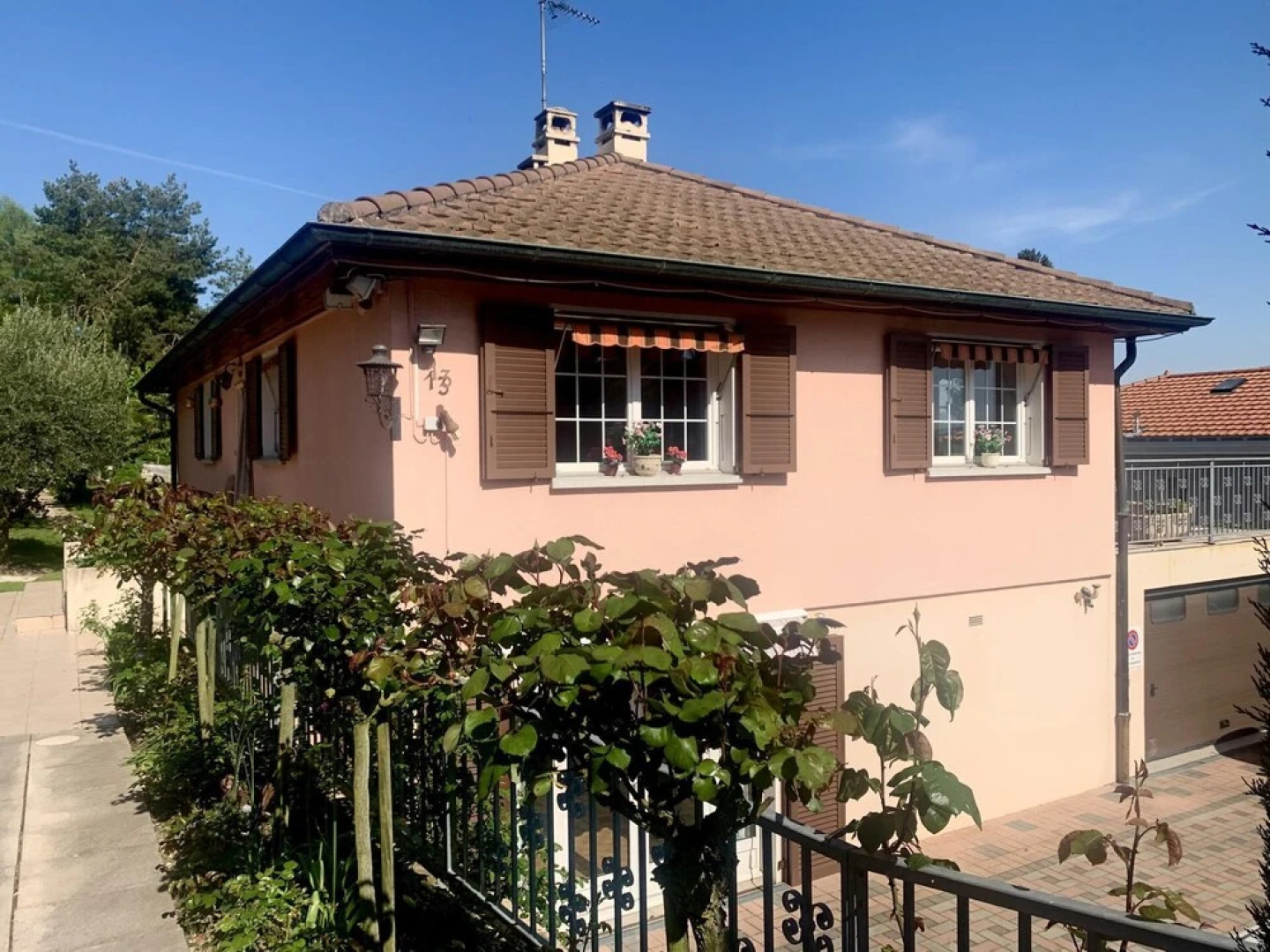 Efficient 2-bed Apartment in Vernier Geneva