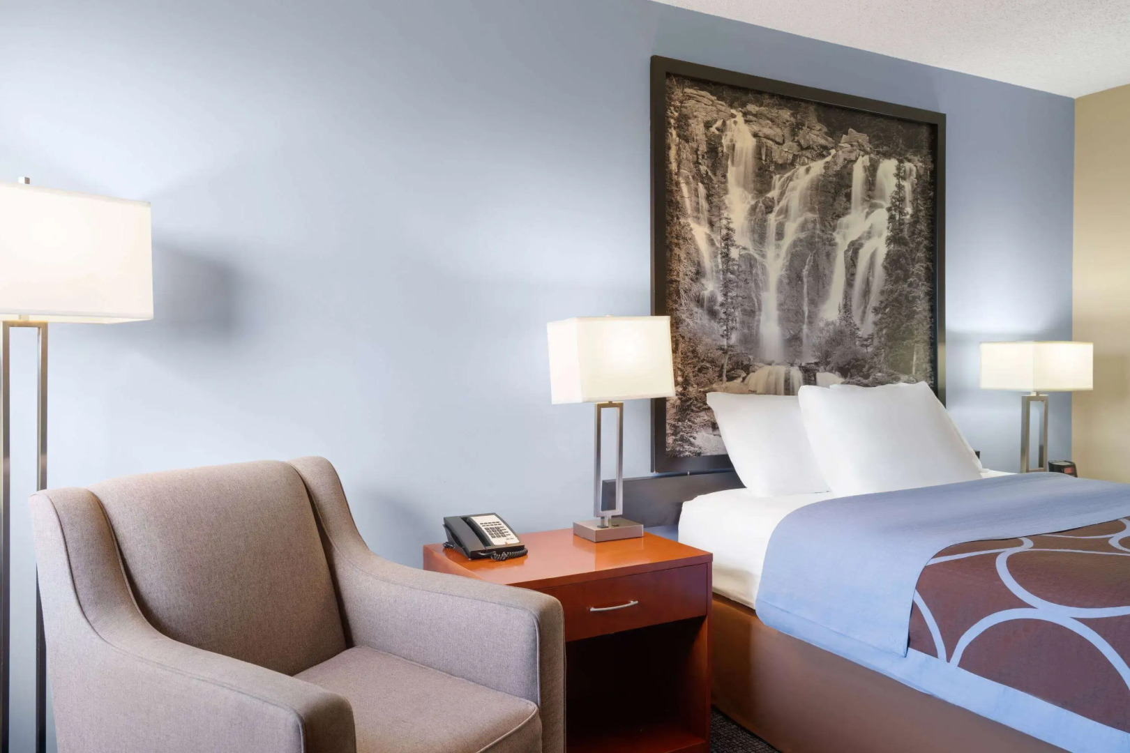 Super 8 by Wyndham Sherwood Park/Edmonton Area