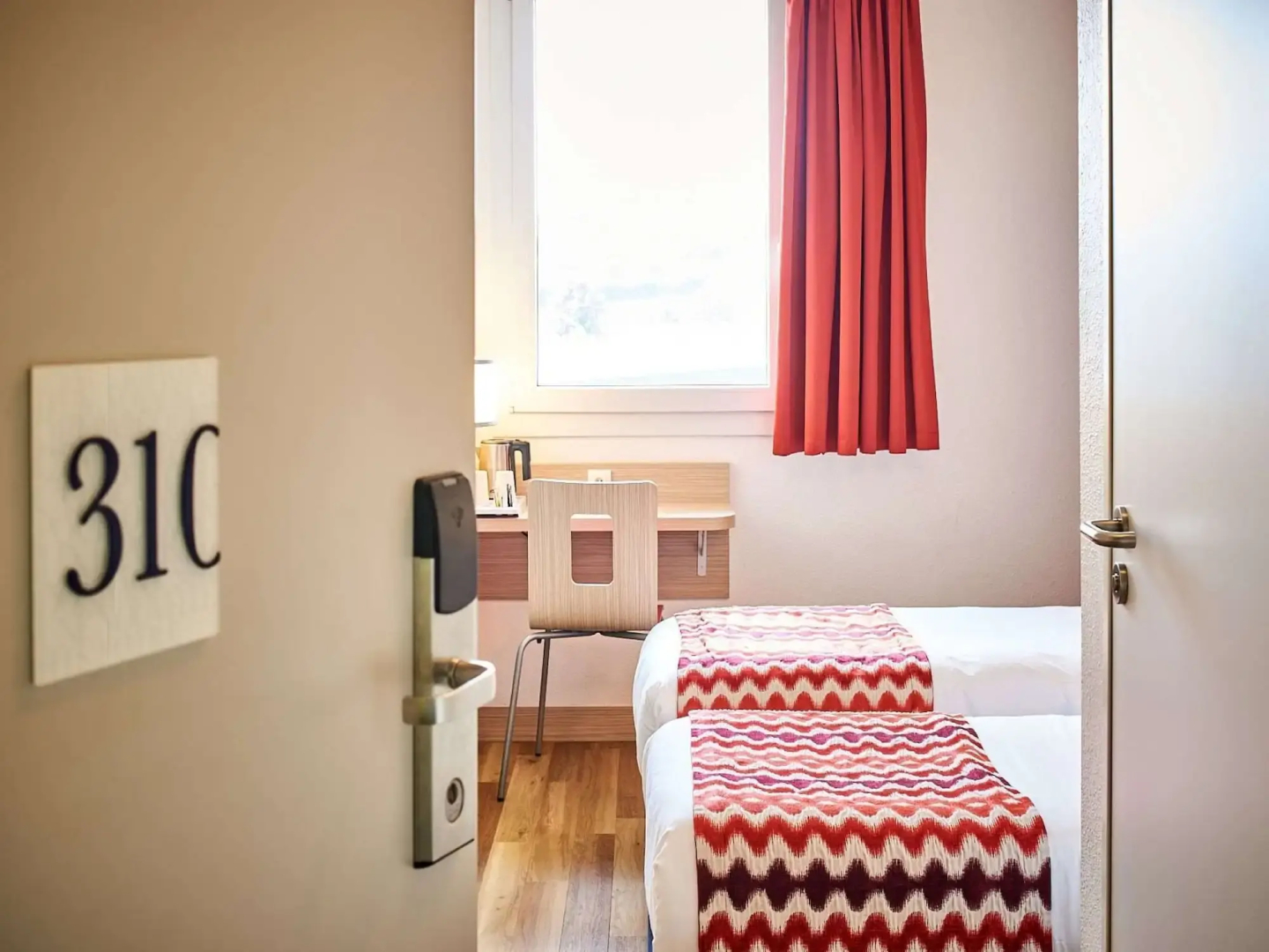 Premiere Classe Rouen Sud Val De Reuil