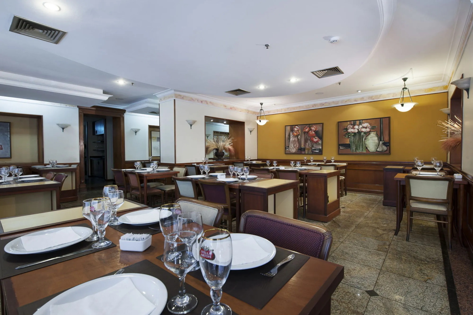 Metropolitan Hotel by Atlantica