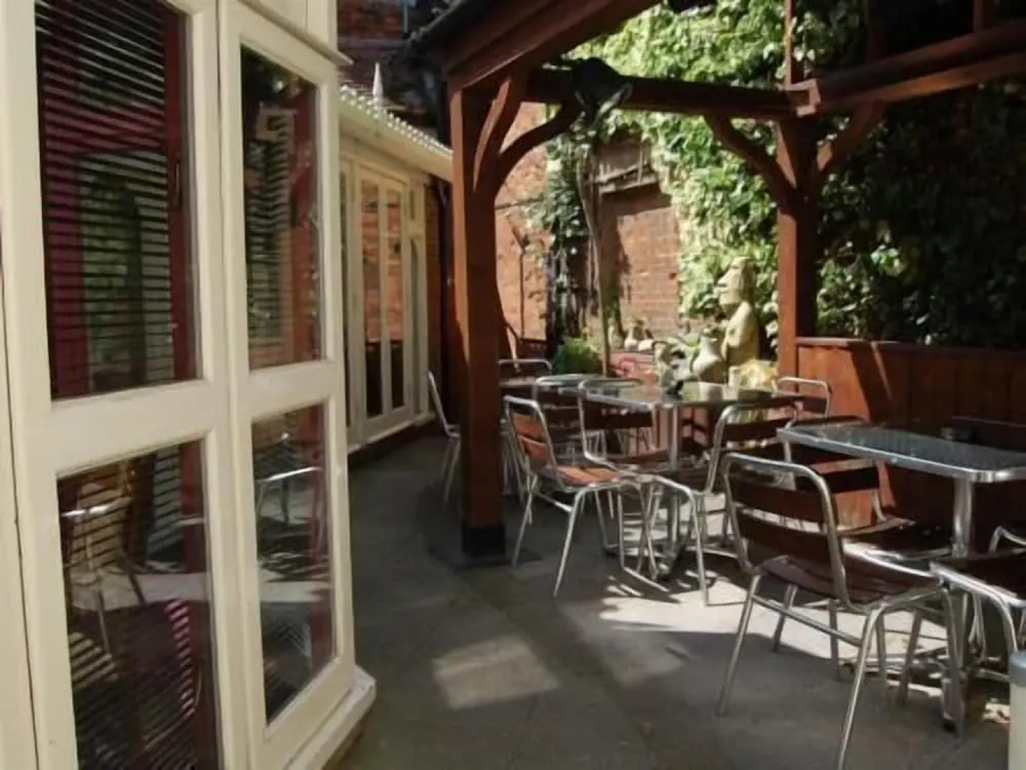 Saffron Suite And Kitchen