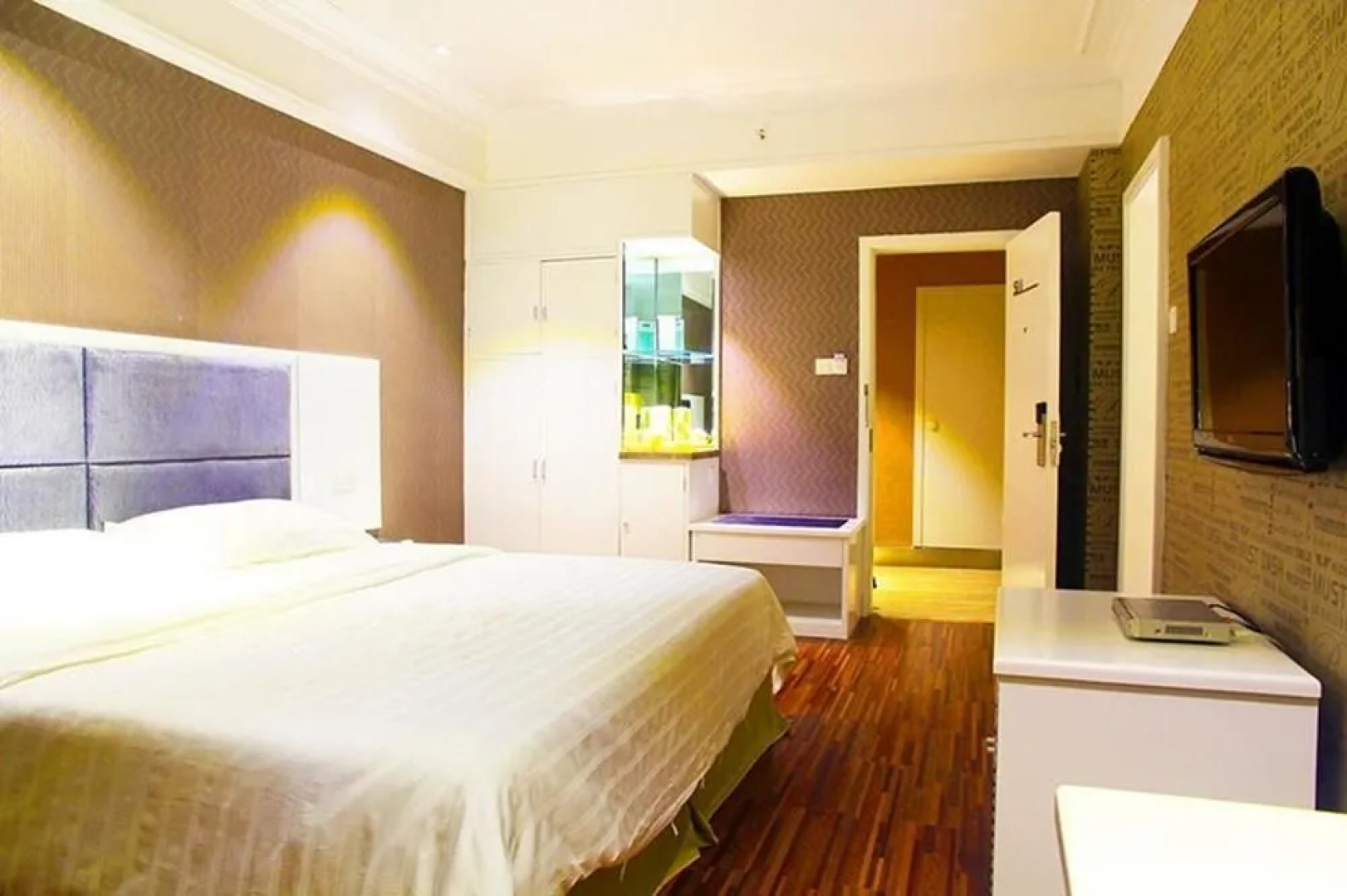 岳阳新中讯商务酒店