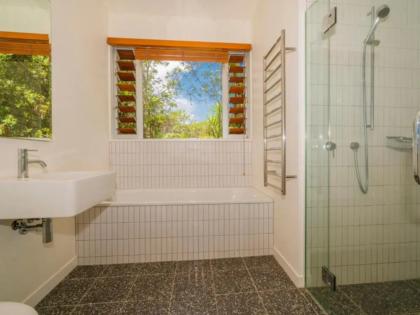 The Golden Hideaway - Matarangi Holiday Home