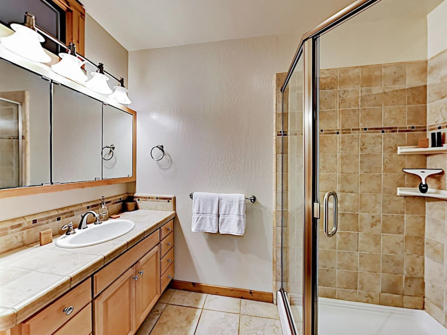 Wine Country Retreat - 3 Br Home