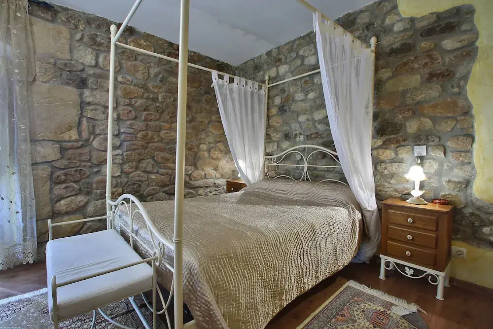 Posada Medieval el Manjon