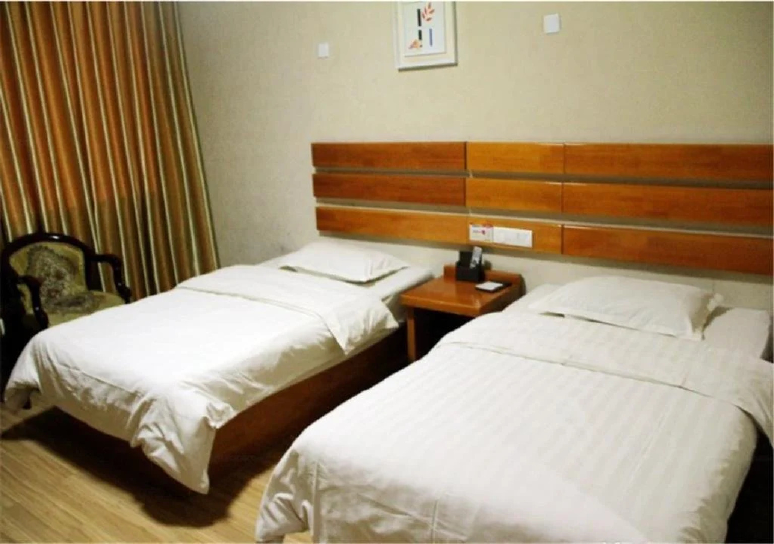 Jiatai Business Hotel