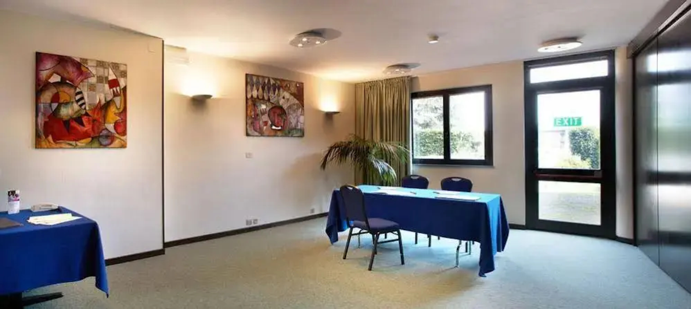 Pacific Hotel Airport