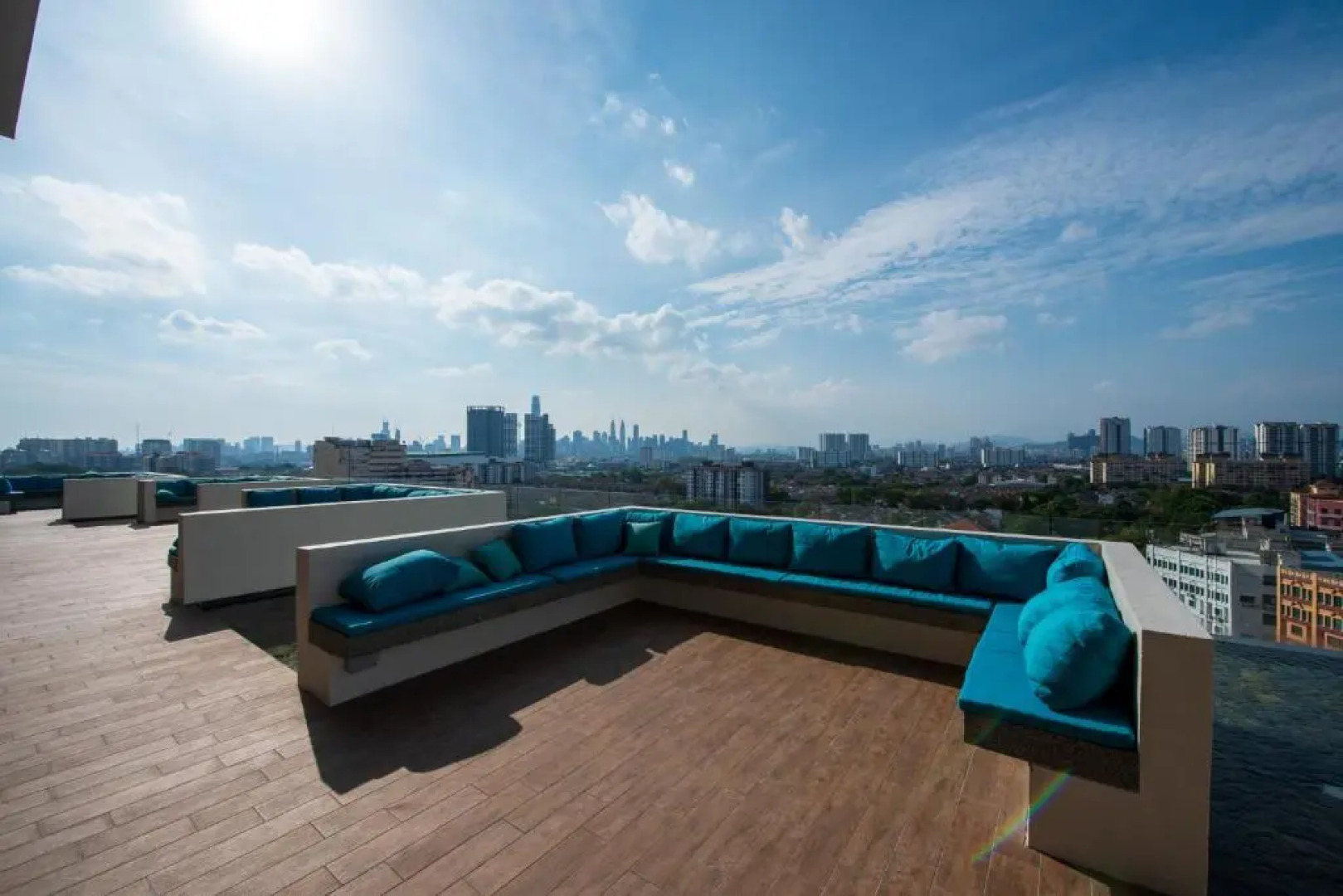 #28Blvd Professional Designer CozyHome with free parking