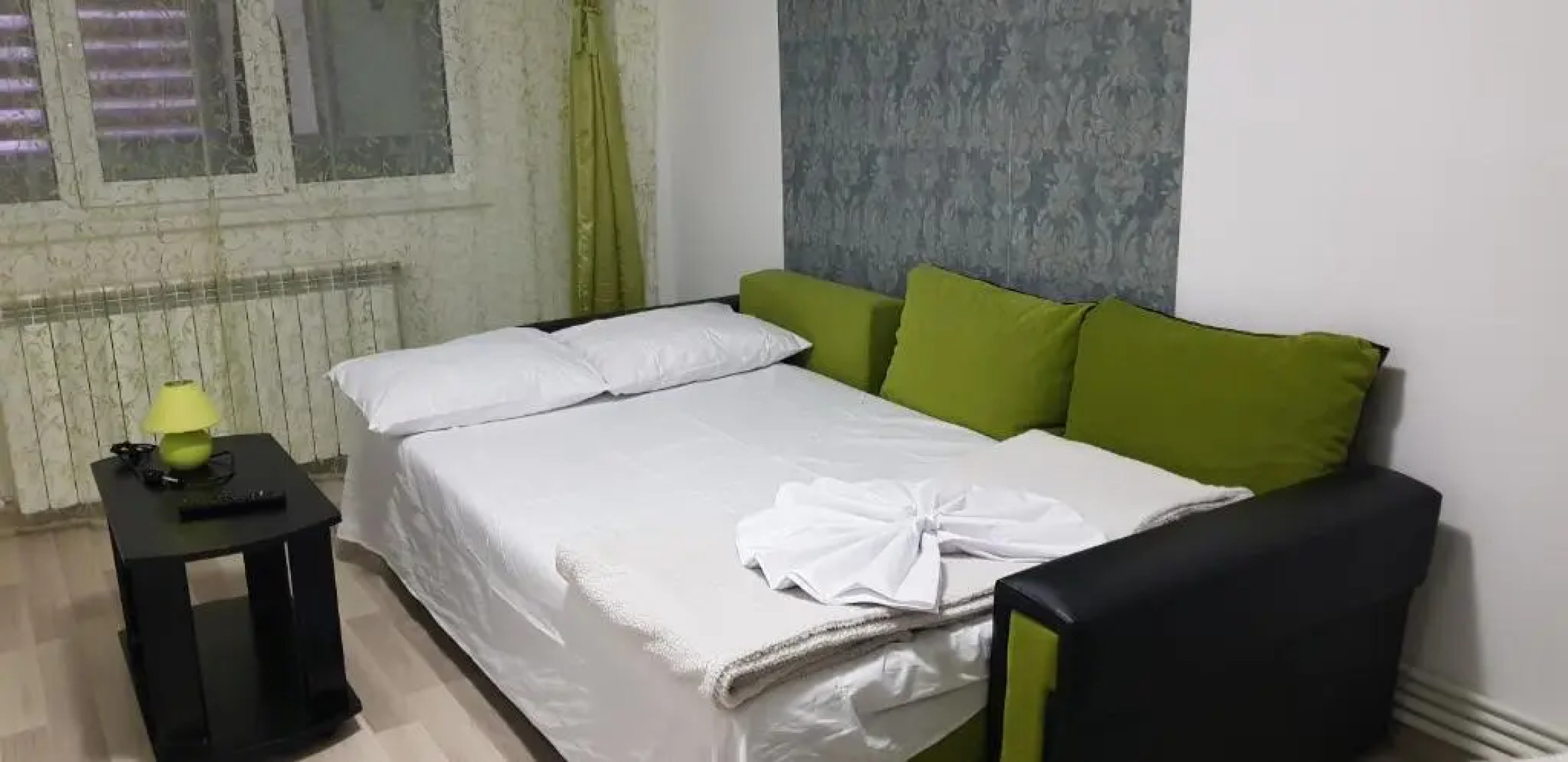 Navodari ap cu 3 cam decomandat la parter cu 2 intrări separate