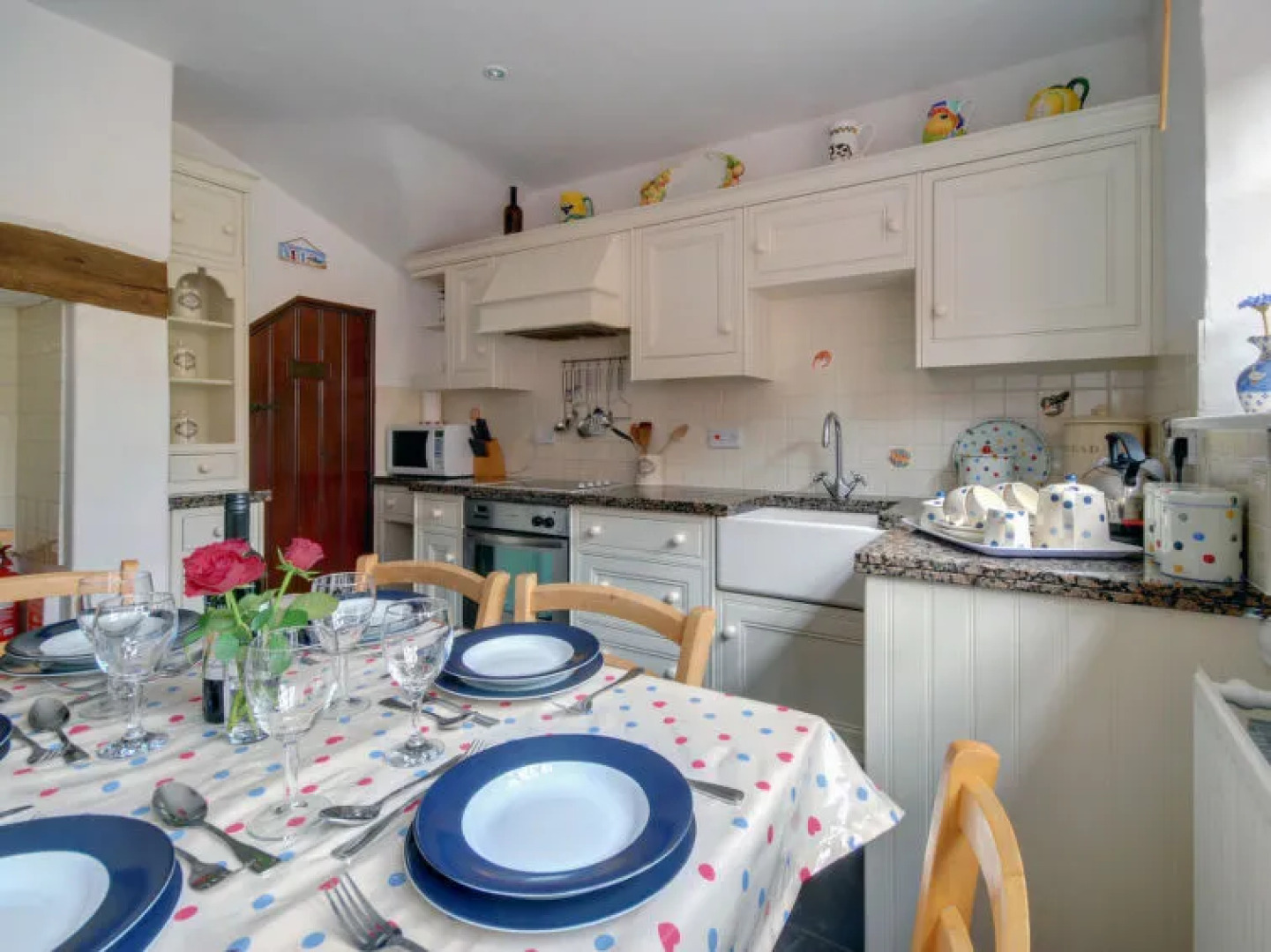 Holiday Home Cock Rock