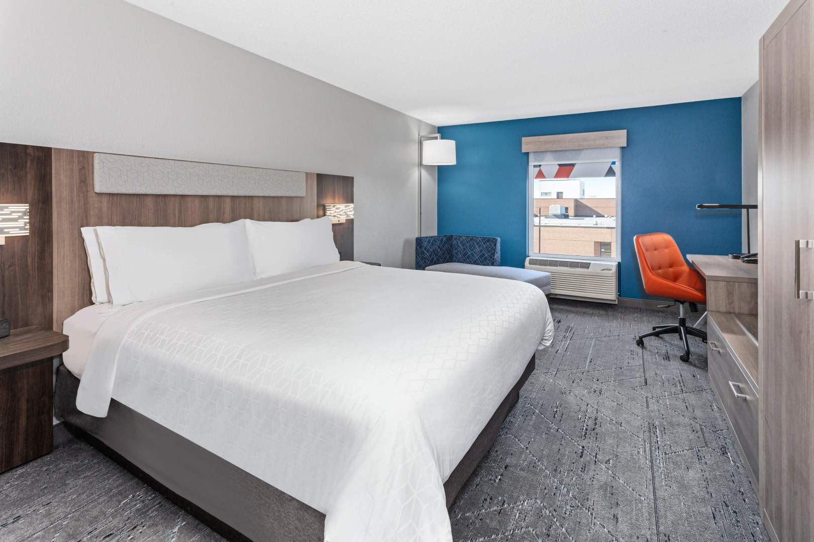 Holiday Inn Express Hotel & Suites Chicago-Algonquin by IHG