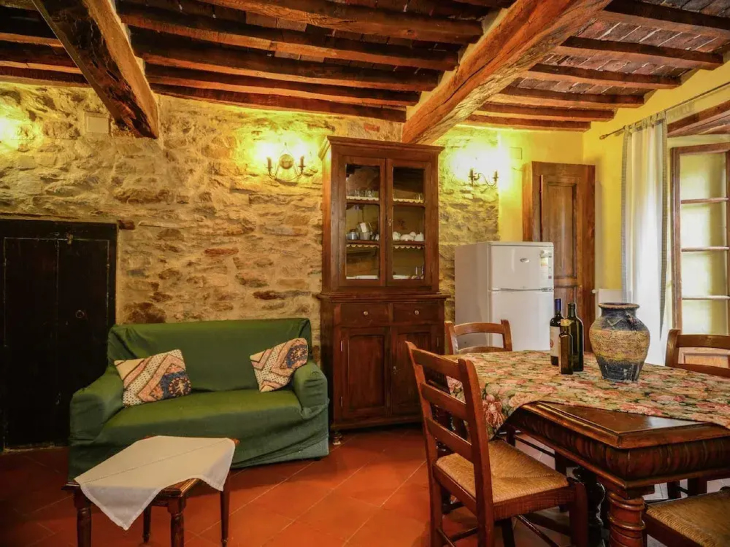 Stunning Holiday Home in Umbria with Hot Tub
