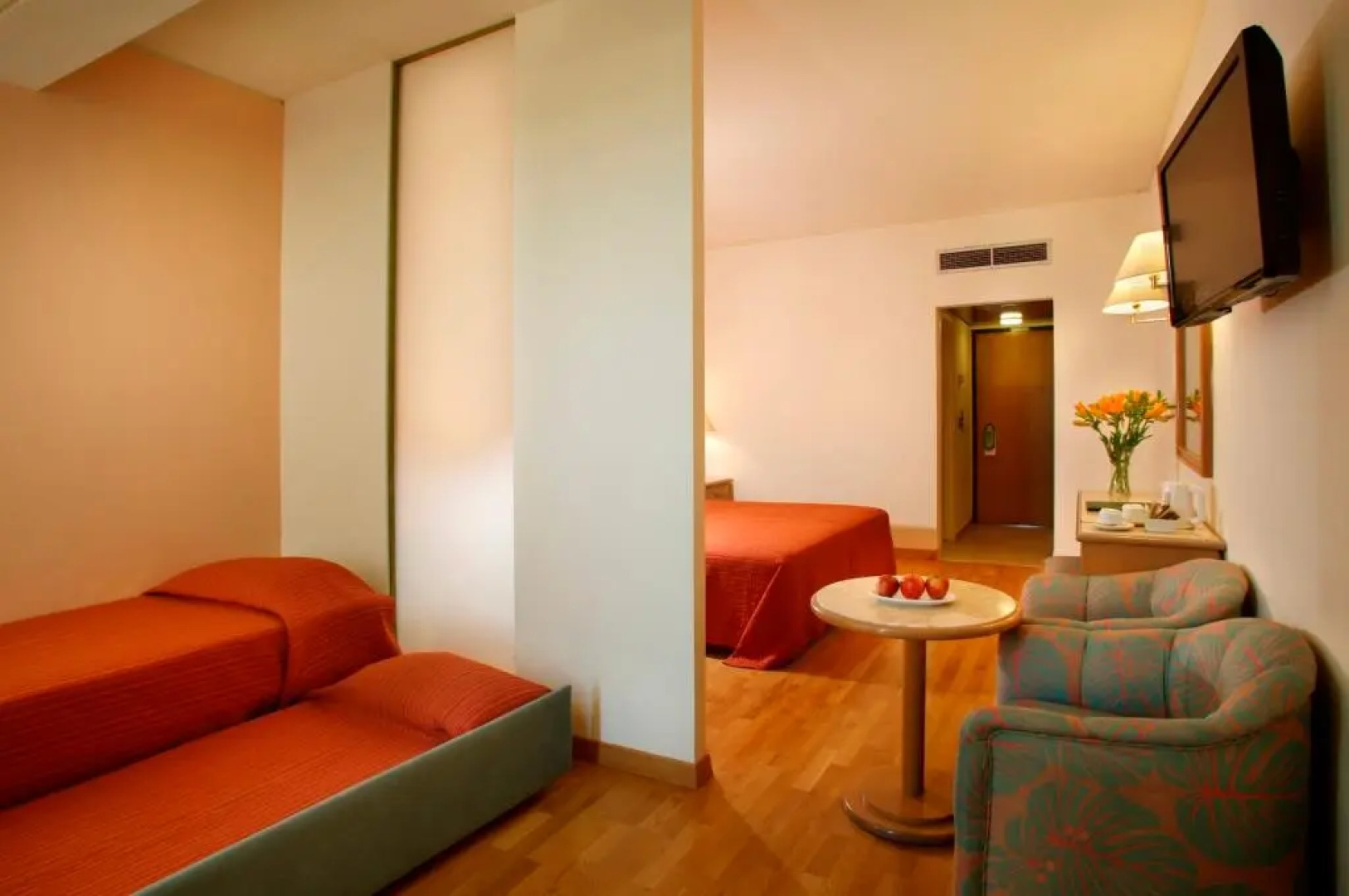 The Golden Coast Beach Hotel