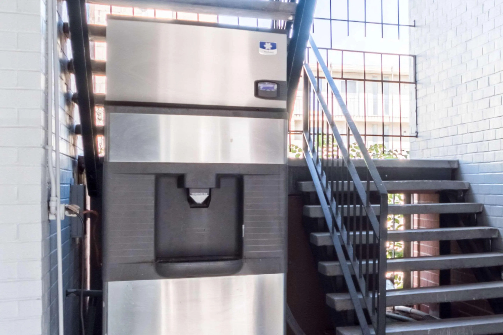 Motel 9 University-Downtown