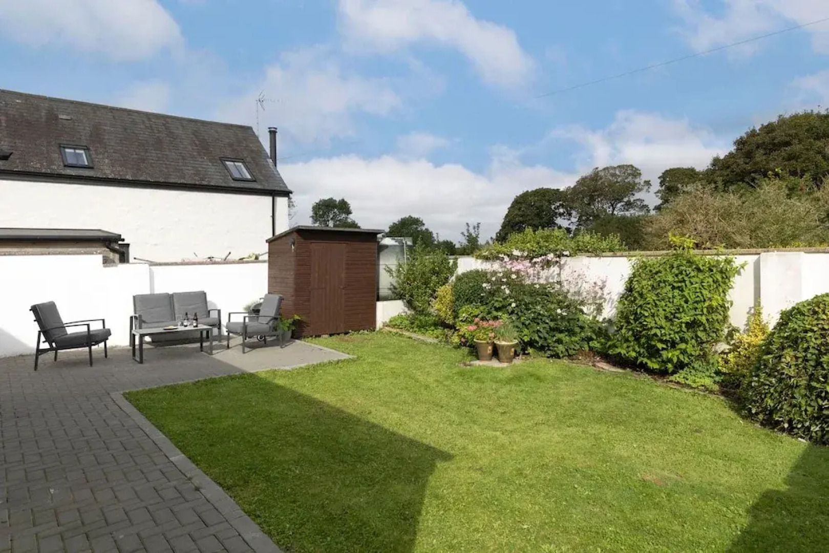 Two Hoots - Peaceful Cottage Rural Views