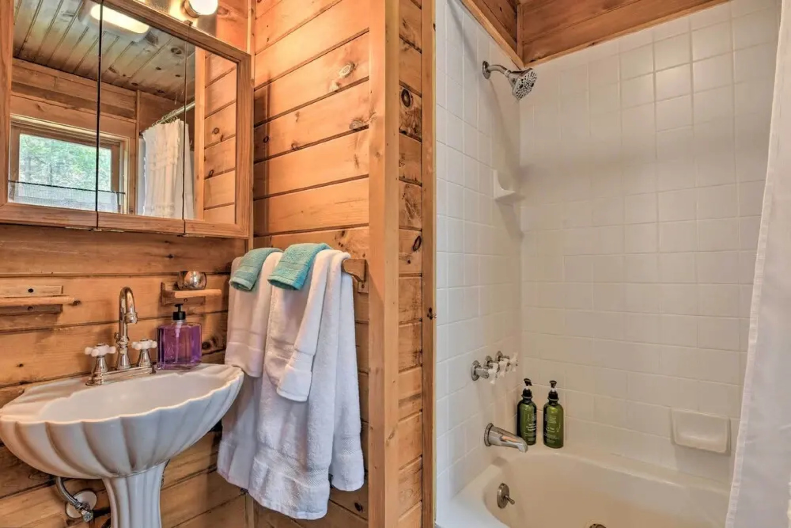 Cozy Blue Ridge Mountain Cabin on 18 Acre Lot