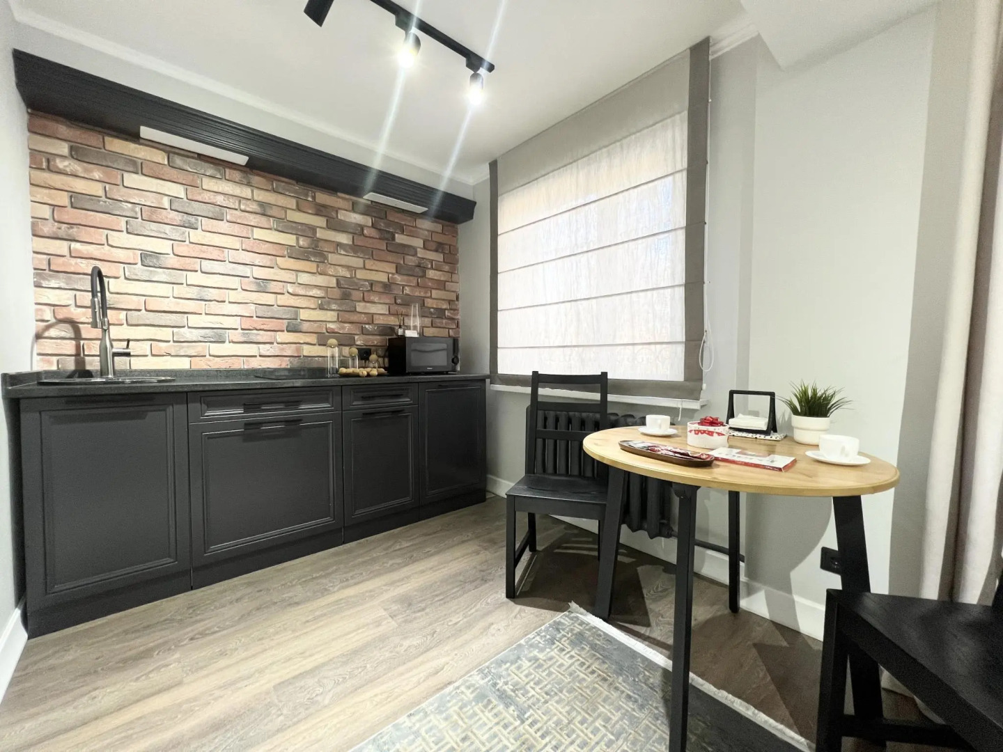 Live (Лайв) на улице Бакинская 2