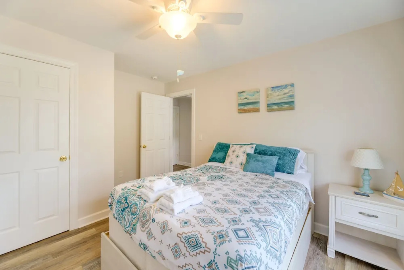 Coastal Emerald Isle Retreat w/ Deck & Grill!