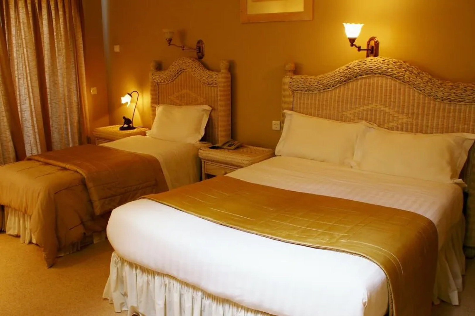 Seasons Lodge Guesthouse