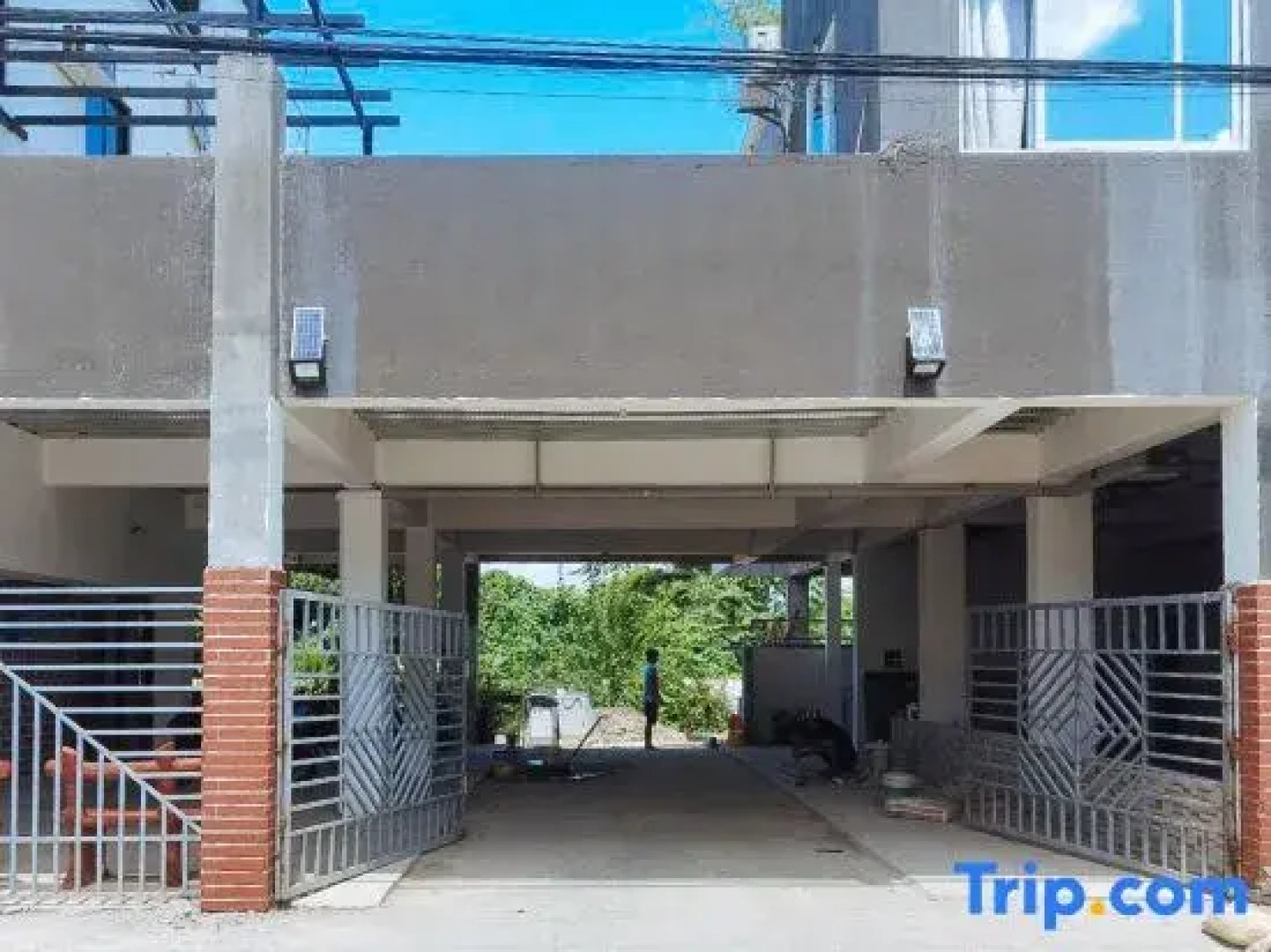 UrbanView @ Balzain East Tuguegarao City by RedDoorz