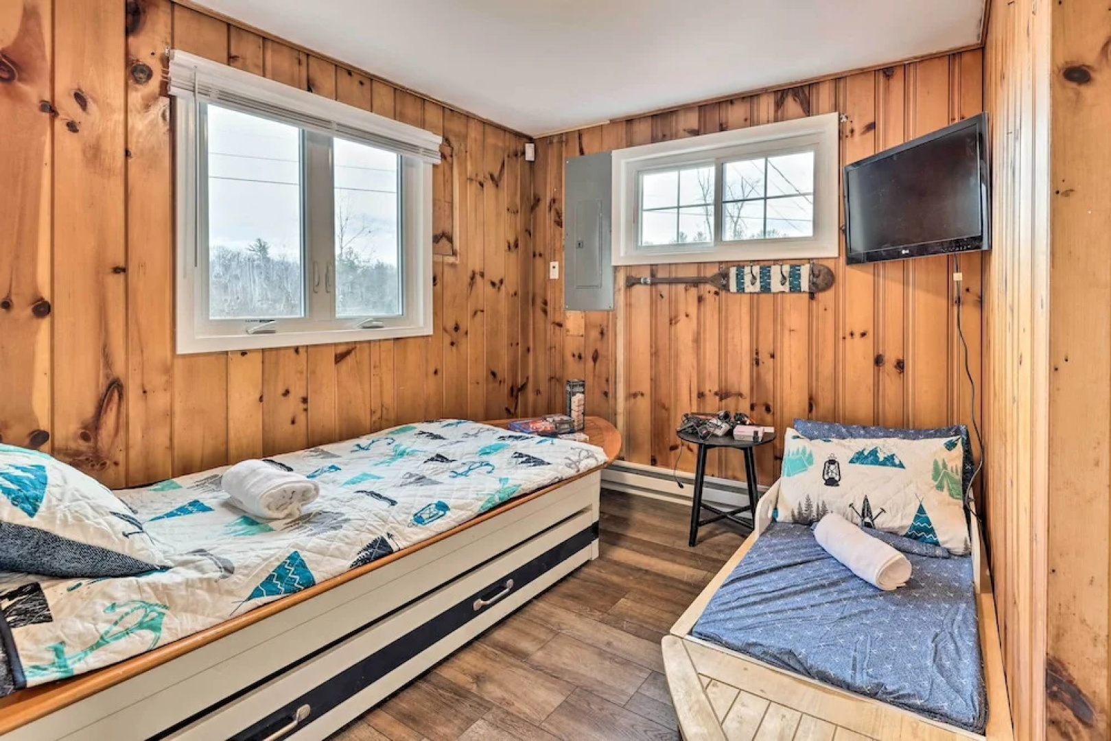 White Haven Lakeside Home w/ Kayaks & Fireplace!