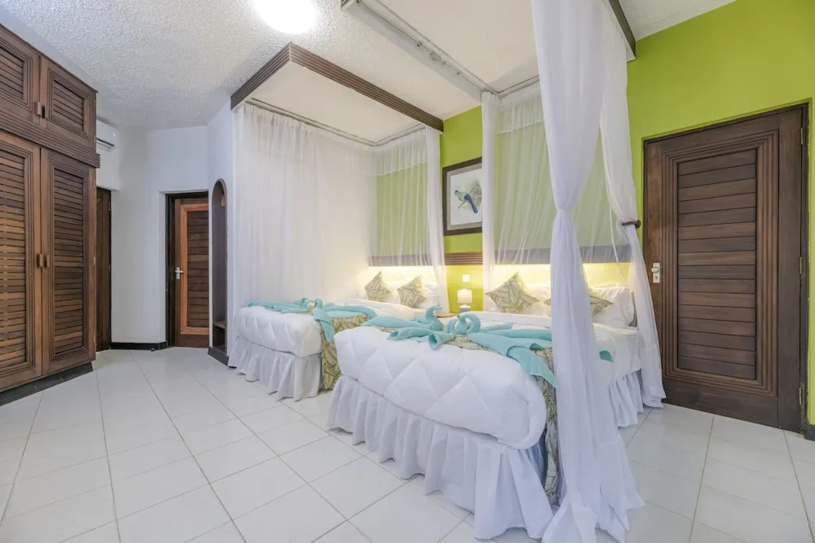 Alliance Safari Beach