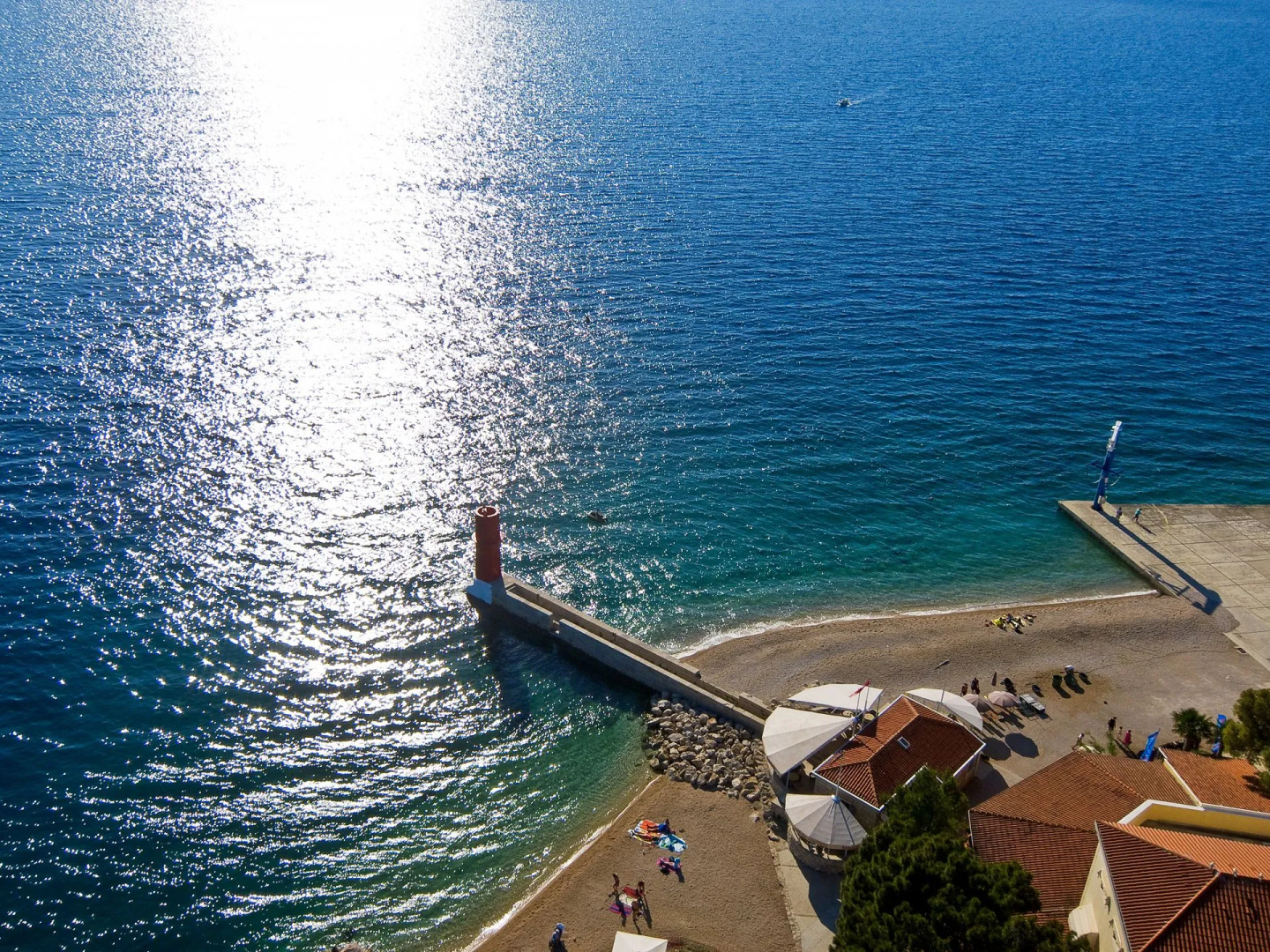 Apartment Mici 1 - great location and relaxing: A1  Cres, Island Cres