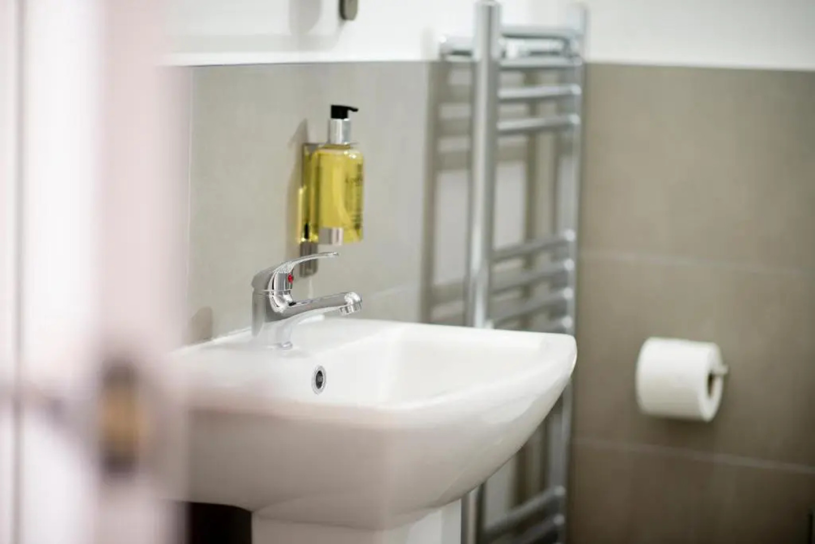 Beautiful 1 Bedroom Apartment in Hereford House