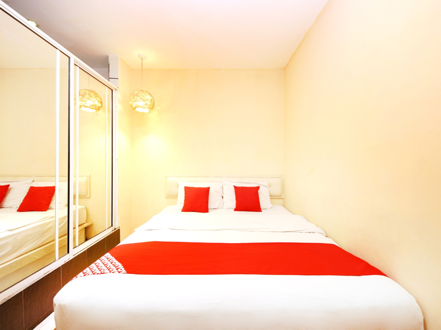 OYO 479 The Green Hotel