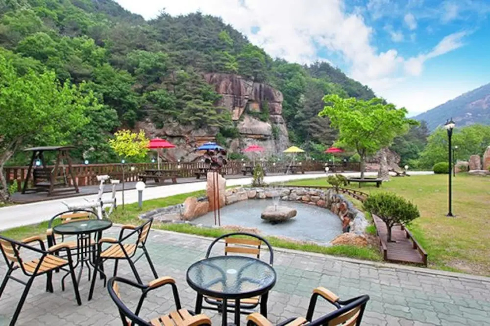 Tongyeong Songni Mt. Nature Pension