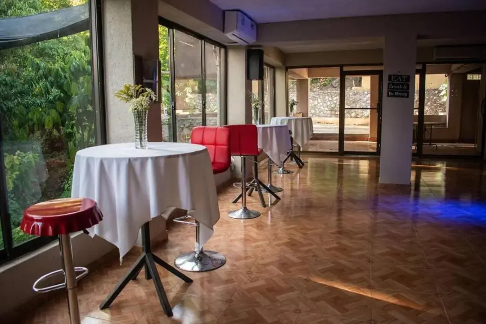 Bungalow Hotel Lakou Breda