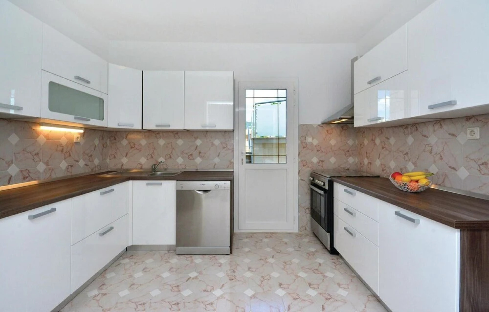 Beautiful Home in Split With Wifi and 3 Bedrooms