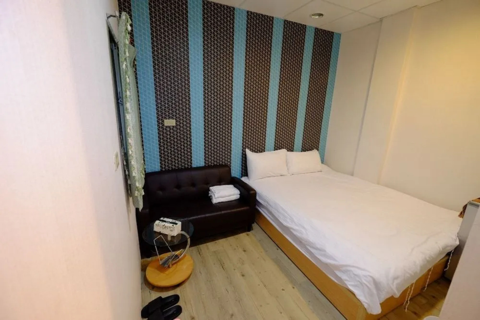 Taichung 213 corner homestay