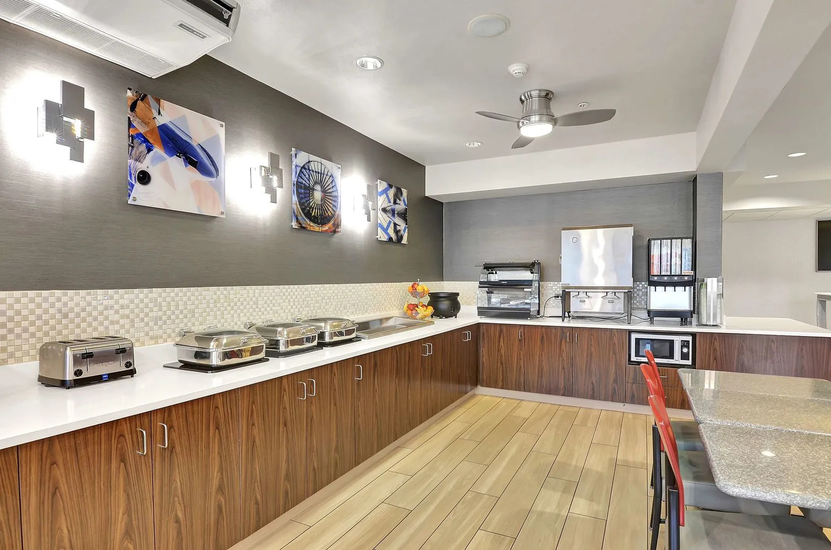 Executive Residency by Best Western Navigator Inn & Suites