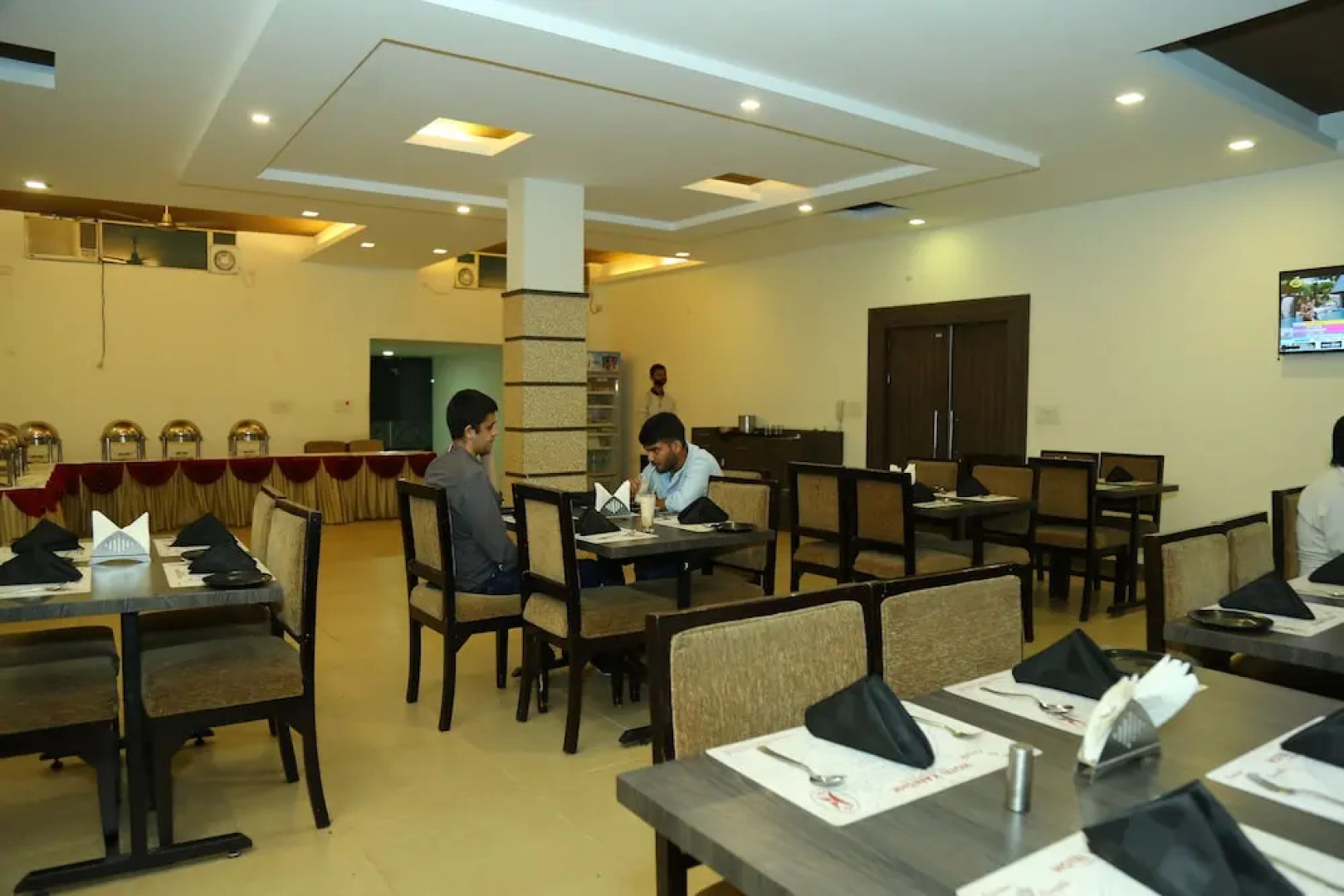 Hotel Kanishk